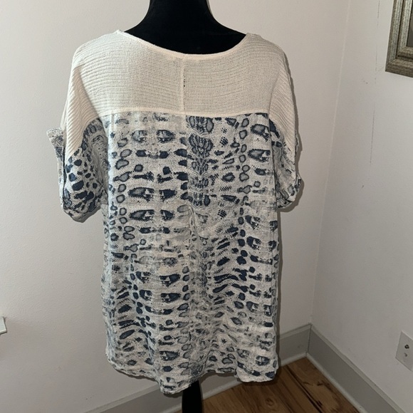 Lungo L’arno Made in Italy 100% Linen blue animal print over natural tan top 1X - Picture 5 of 9